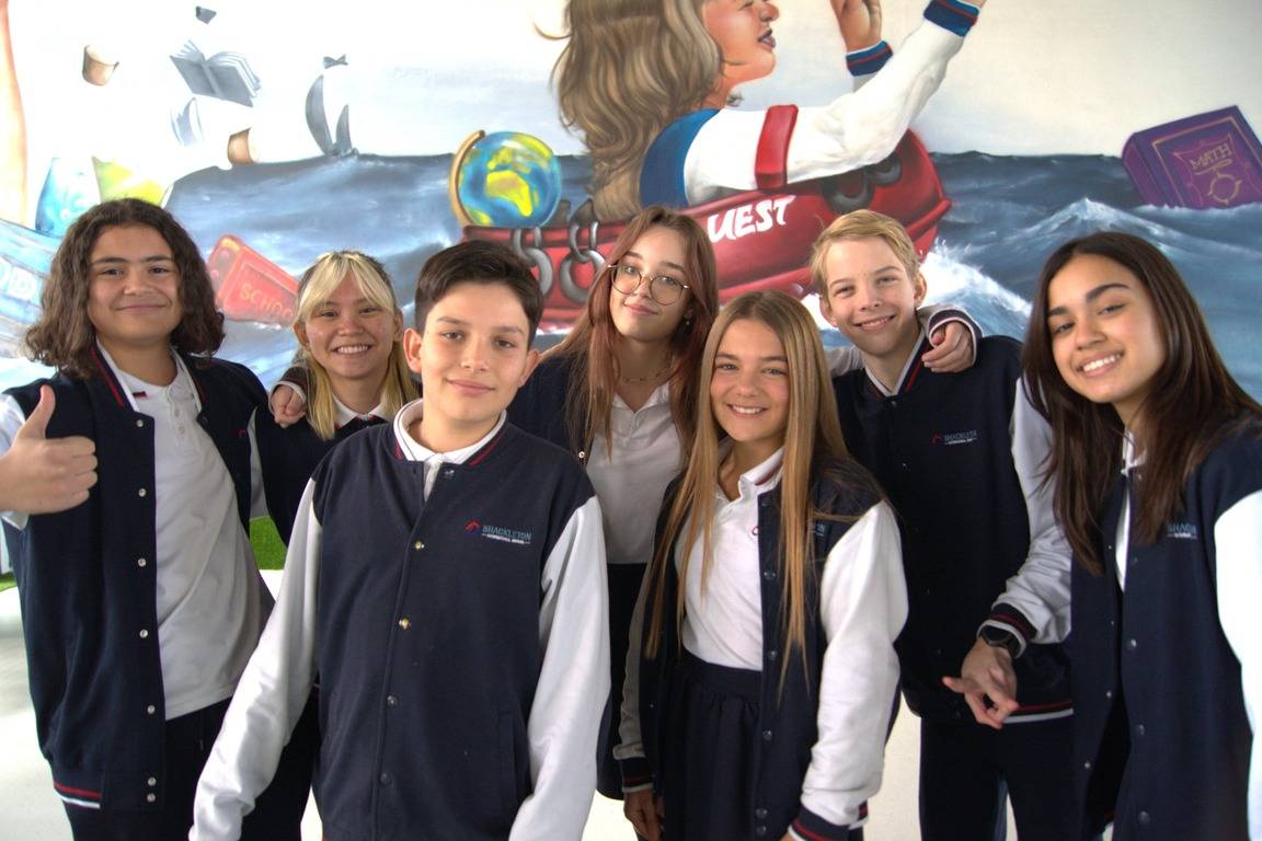 alumnos de secundaria en shackleton international school